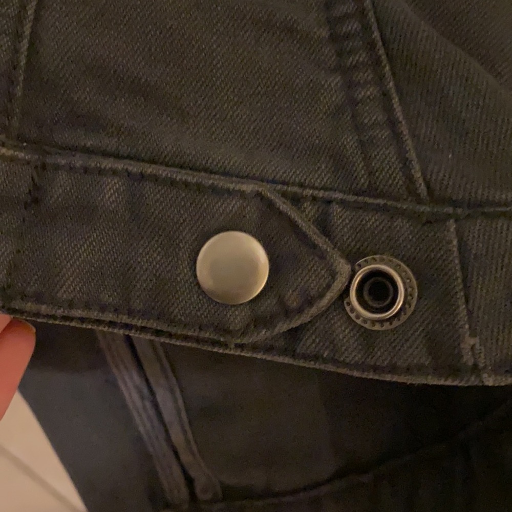 Urban Outfitters denim jacket - Picture 7 of 8